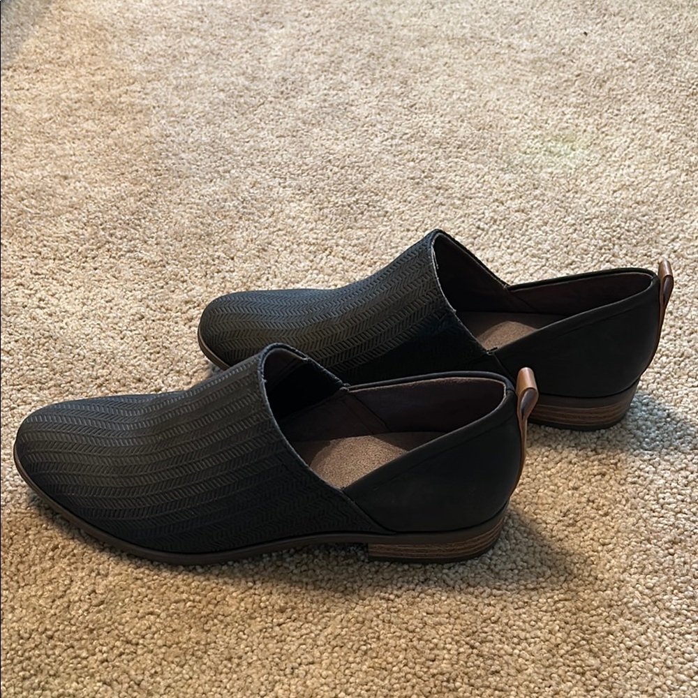 Women’s Black Slip-On Shoes
